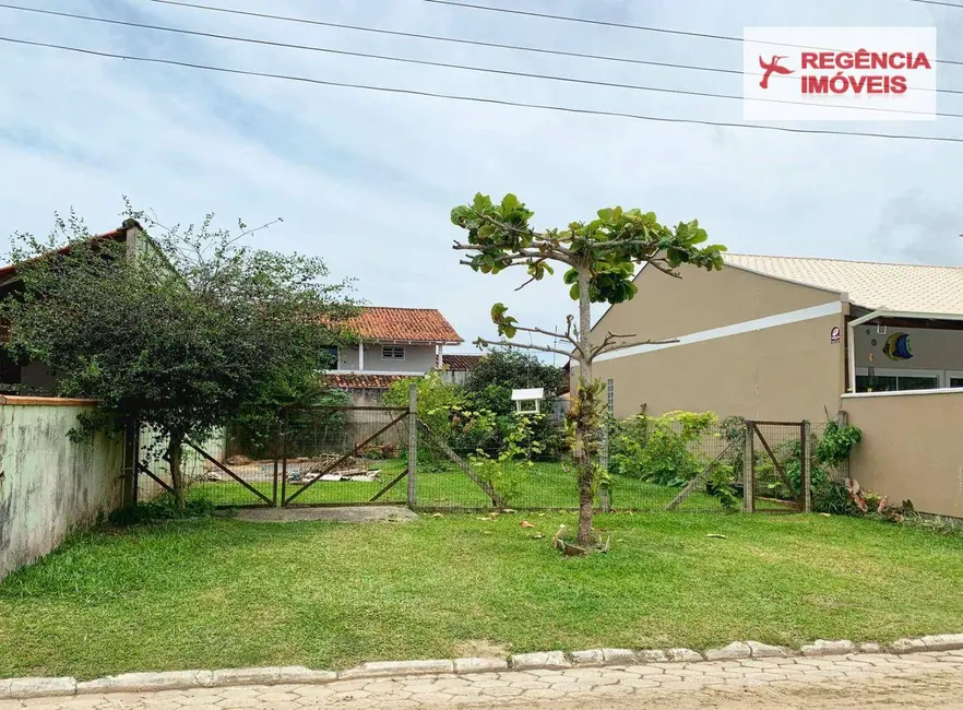 Foto 1 de Terreno / Lote à venda, 252m2 em Sao Francisco Do Sul - SC