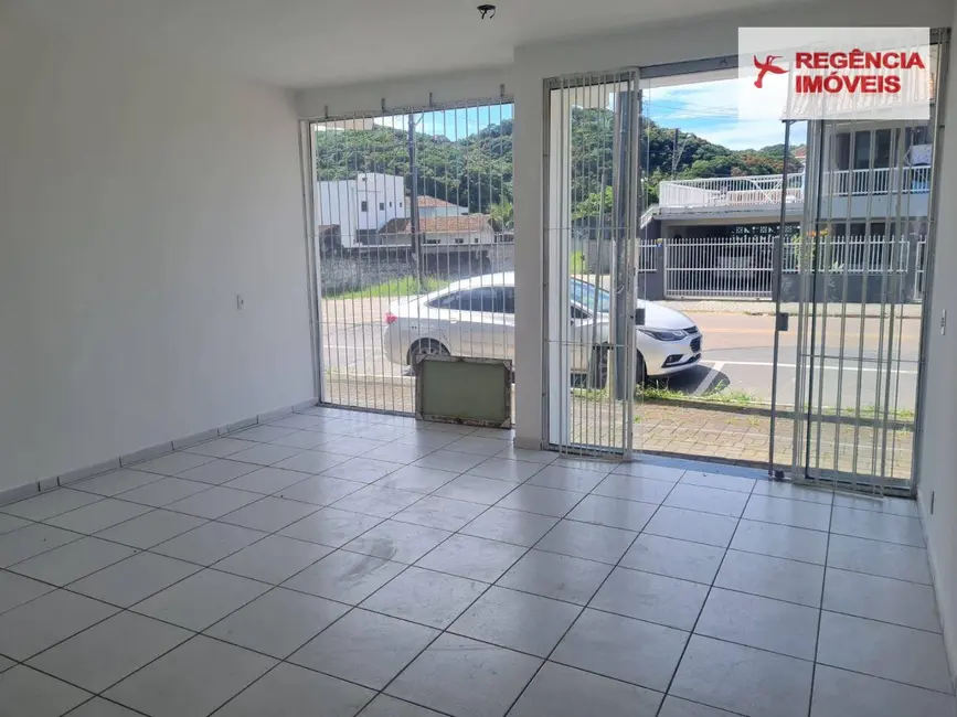 Foto 2 de Sala Comercial para alugar, 27m2 em Sao Francisco Do Sul - SC