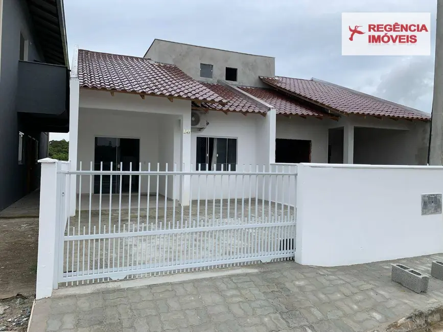 Foto 1 de Casa com 2 quartos à venda, 138m2 em Sao Francisco Do Sul - SC