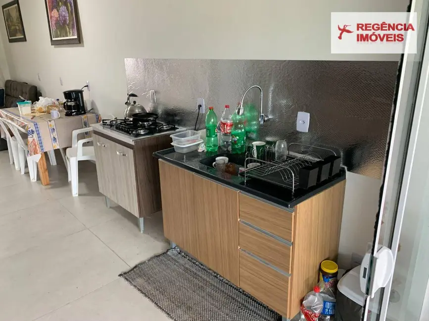 Foto 9 de Casa com 2 quartos à venda, 138m2 em Sao Francisco Do Sul - SC