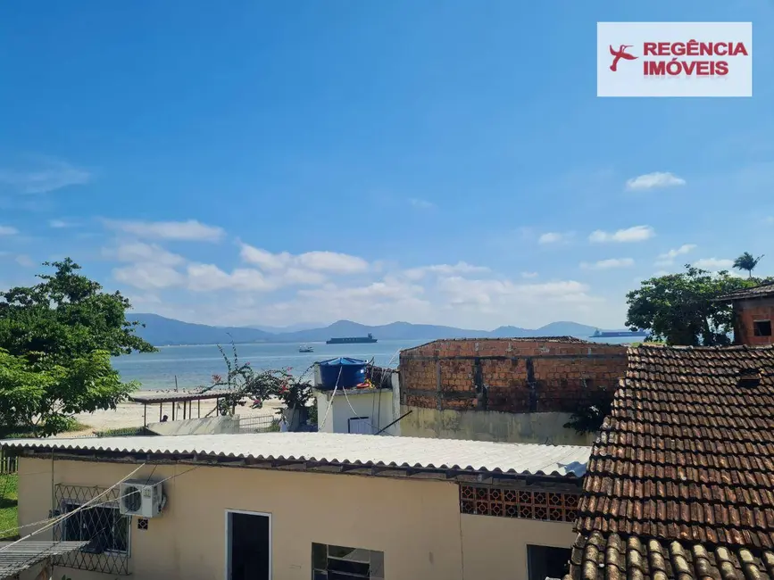 Foto 2 de Sobrado com 5 quartos à venda, 468m2 em Sao Francisco Do Sul - SC