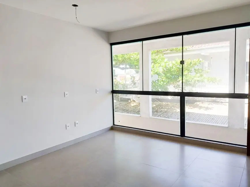 Foto 2 de Apartamento com 3 quartos à venda, 77m2 em Ubatuba, Sao Francisco Do Sul - SC