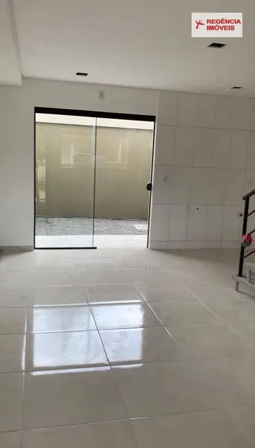 Casa com 3 quartos à venda, 100m2 em Sao Francisco Do Sul - SC - imagem 8 Foto 8 de Casa com 3 quartos à venda, 100m2 em Sao Francisco Do Sul - SC