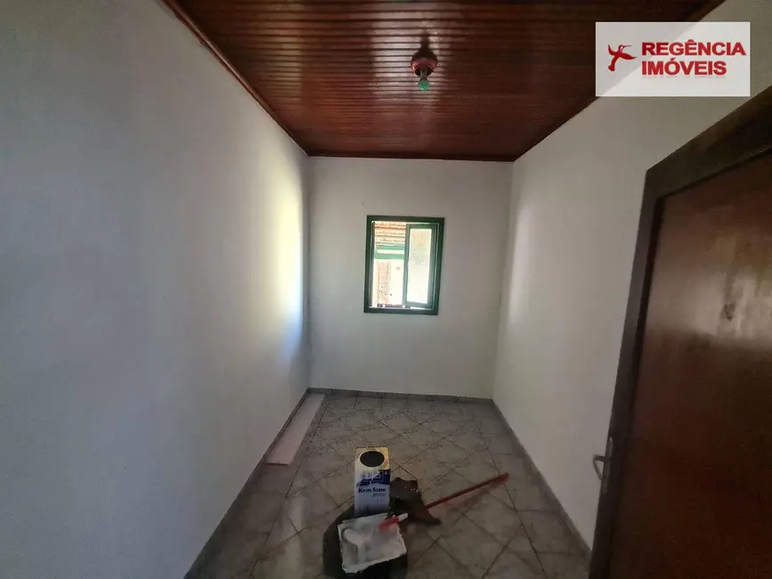 Casa com 4 quartos à venda, 300m2 em Sao Francisco Do Sul - SC - imagem 8 Foto 8 de Casa com 4 quartos à venda, 300m2 em Sao Francisco Do Sul - SC