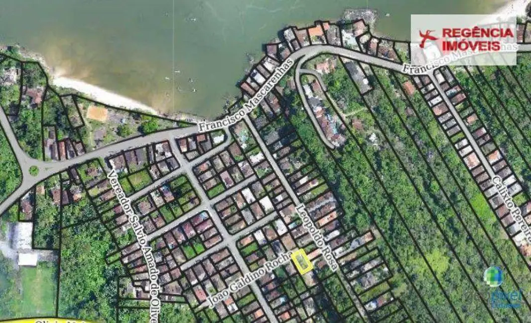 Foto 2 de Terreno / Lote à venda, 405m2 em Sao Francisco Do Sul - SC