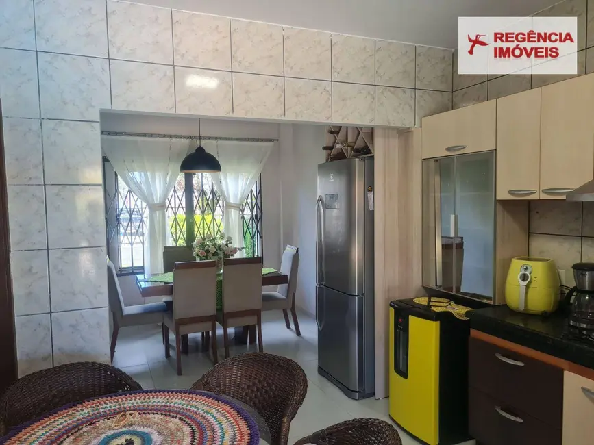 Foto 8 de Casa com 3 quartos para alugar, 360m2 em Ubatuba, Sao Francisco Do Sul - SC