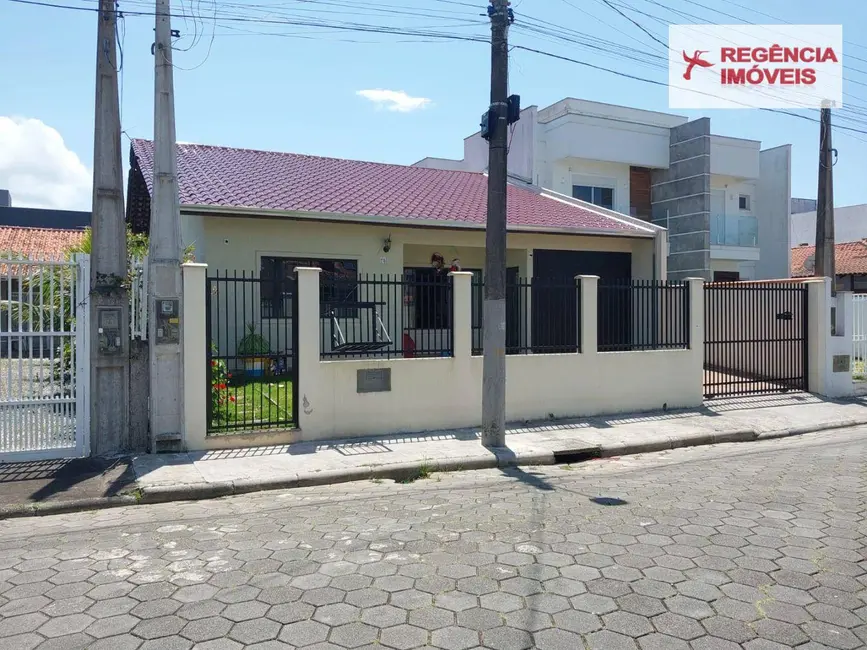 Foto 1 de Casa com 3 quartos à venda, 360m2 em Sao Francisco Do Sul - SC