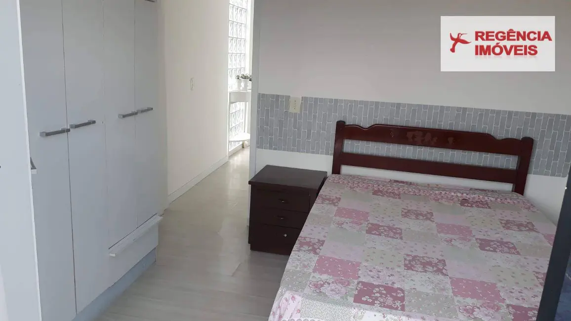 Foto 2 de Casa com 7 quartos à venda, 300m2 em Sao Francisco Do Sul - SC