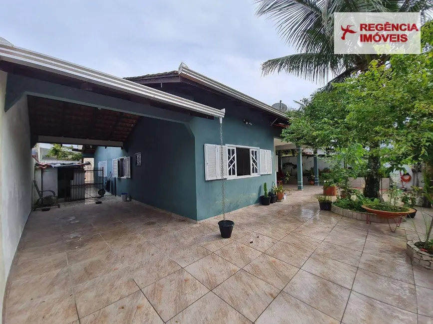 Foto 2 de Casa com 4 quartos à venda, 450m2 em Sao Francisco Do Sul - SC