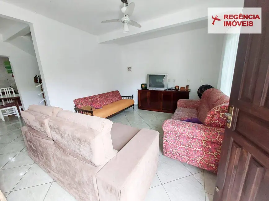 Foto 4 de Casa com 7 quartos à venda, 288m2 em Sao Francisco Do Sul - SC