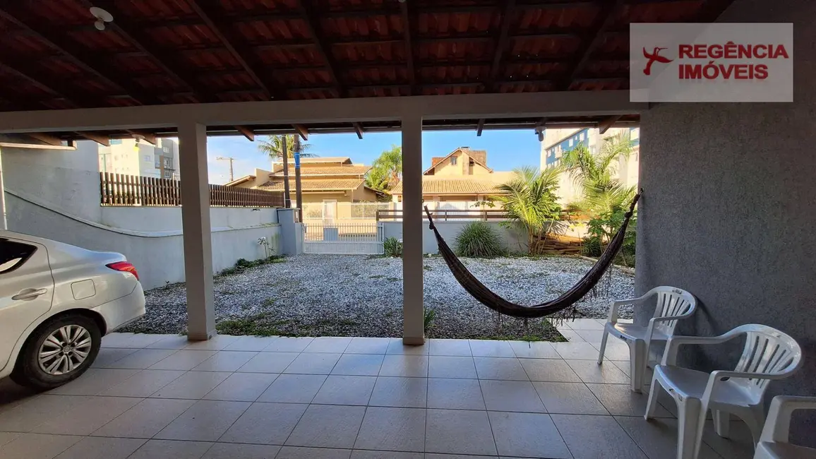 Foto 5 de Casa com 4 quartos à venda, 300m2 em Sao Francisco Do Sul - SC