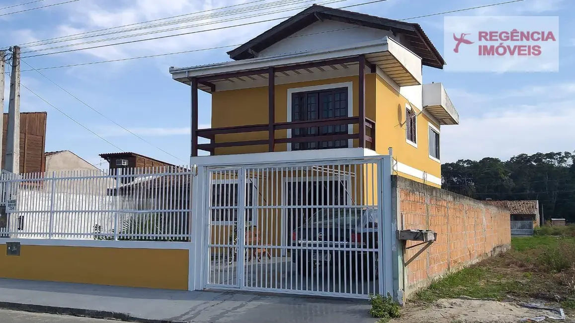Casa com 4 quartos à venda, 250m2 em Sao Francisco Do Sul - SC - imagem 1 Foto 1 de Casa com 4 quartos à venda, 250m2 em Sao Francisco Do Sul - SC