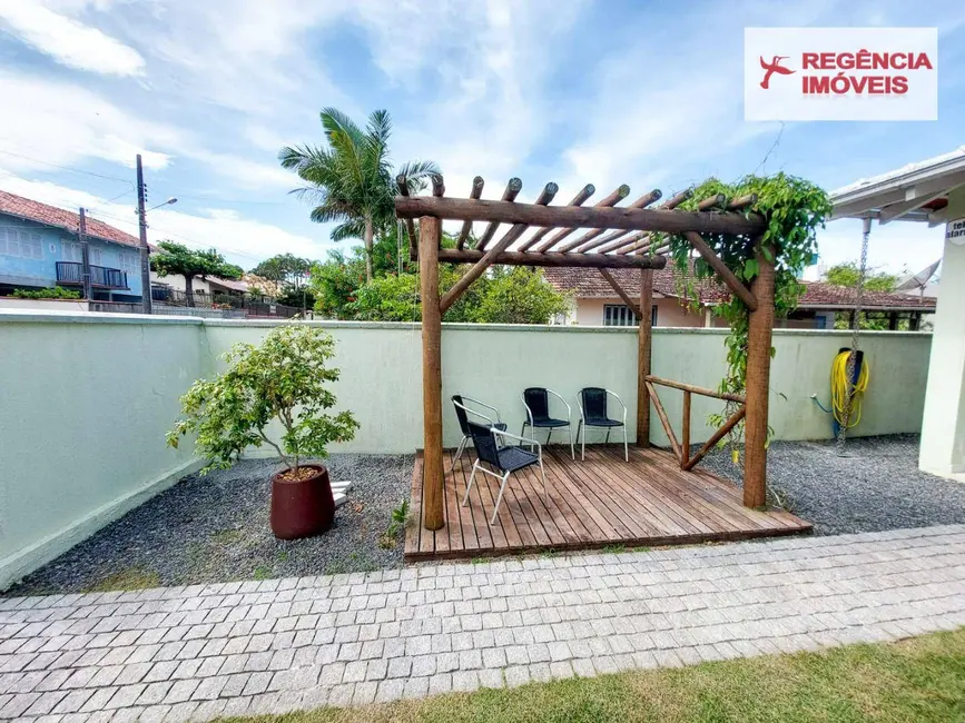 Foto 8 de Casa com 4 quartos à venda, 360m2 em Sao Francisco Do Sul - SC