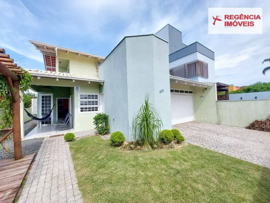 Foto 1 de Casa com 4 quartos à venda, 360m2 em Sao Francisco Do Sul - SC
