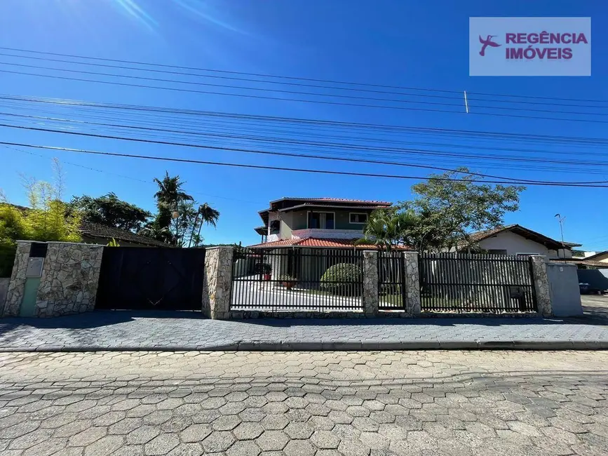 Foto 2 de Casa com 4 quartos à venda, 750m2 em Sao Francisco Do Sul - SC
