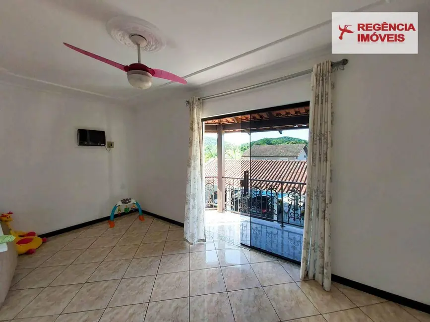 Casa com 4 quartos à venda, 750m2 em Sao Francisco Do Sul - SC - imagem 8 Foto 8 de Casa com 4 quartos à venda, 750m2 em Sao Francisco Do Sul - SC