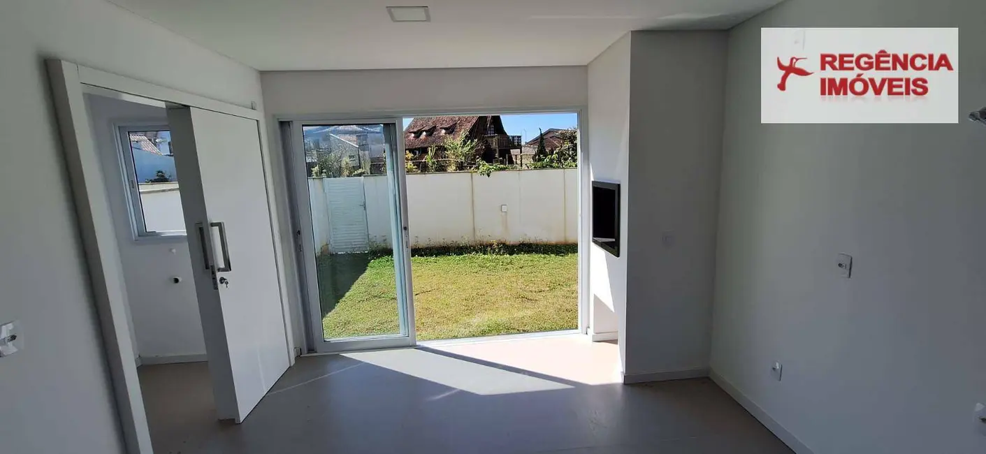 Foto 8 de Casa com 3 quartos à venda, 180m2 em Sao Francisco Do Sul - SC