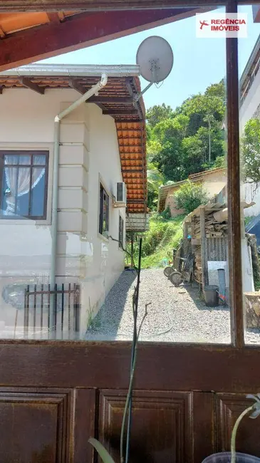 Casa com 3 quartos à venda, 567m2 em Boa Vista, Joinville - SC - imagem 4 Foto 4 de Casa com 3 quartos à venda, 567m2 em Boa Vista, Joinville - SC