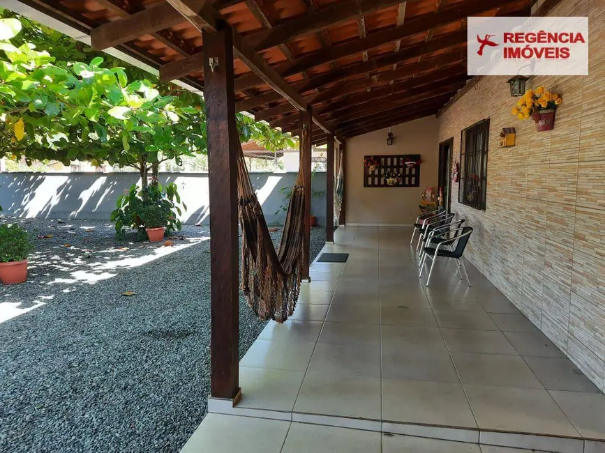 Casa com 4 quartos à venda, 520m2 em Sao Francisco Do Sul - SC - imagem 8 Foto 8 de Casa com 4 quartos à venda, 520m2 em Sao Francisco Do Sul - SC