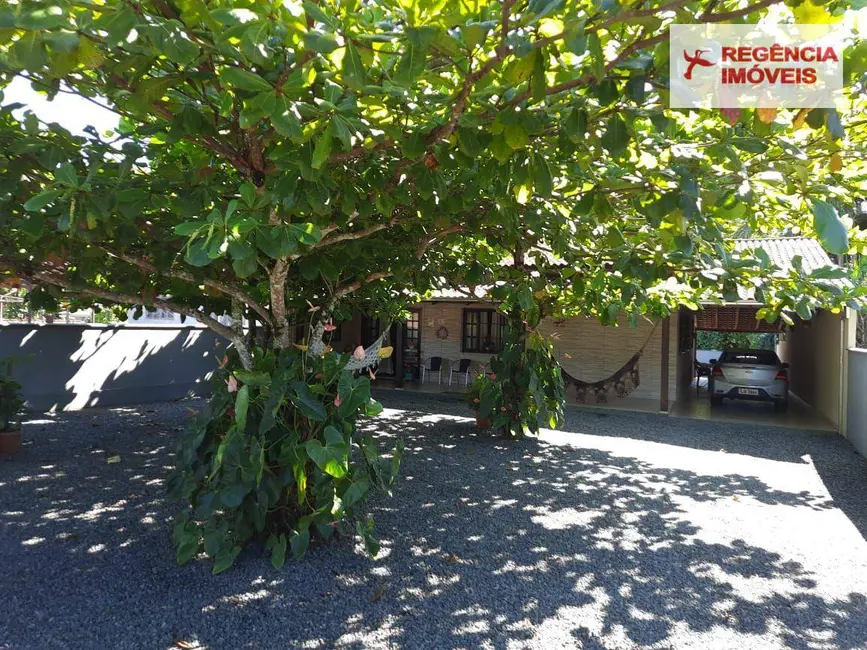 Casa com 4 quartos à venda, 520m2 em Sao Francisco Do Sul - SC - imagem 6 Foto 6 de Casa com 4 quartos à venda, 520m2 em Sao Francisco Do Sul - SC