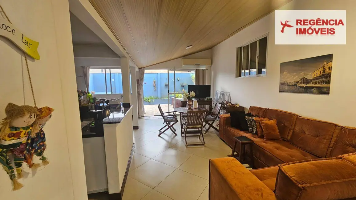 Foto 4 de Casa com 4 quartos à venda, 837m2 em Sao Francisco Do Sul - SC