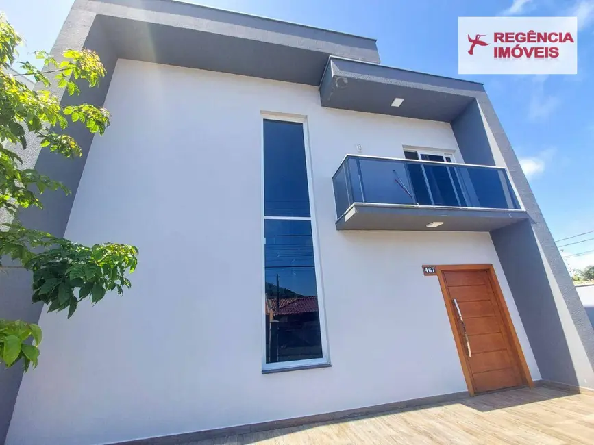 Foto 3 de Casa com 3 quartos à venda, 274m2 em Sao Francisco Do Sul - SC