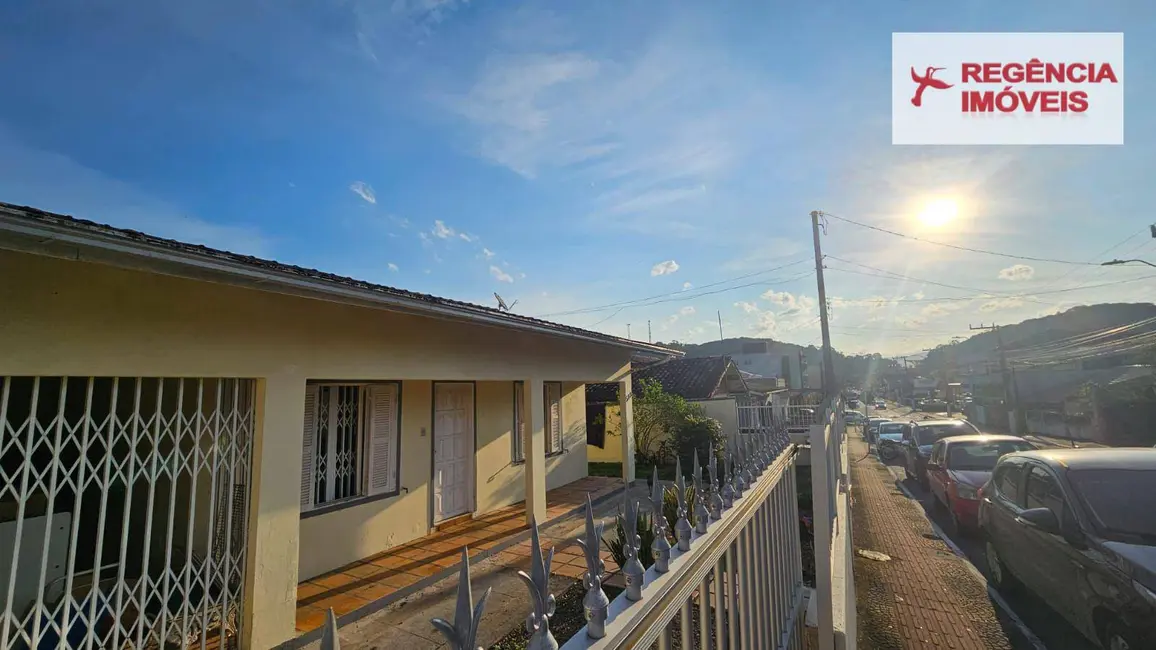Casa com 2 quartos à venda, 574m2 em Sao Francisco Do Sul - SC - imagem 1 Foto 1 de Casa com 2 quartos à venda, 574m2 em Sao Francisco Do Sul - SC