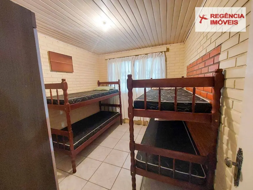 Foto 7 de Casa com 8 quartos para alugar, 210m2 em Sao Francisco Do Sul - SC