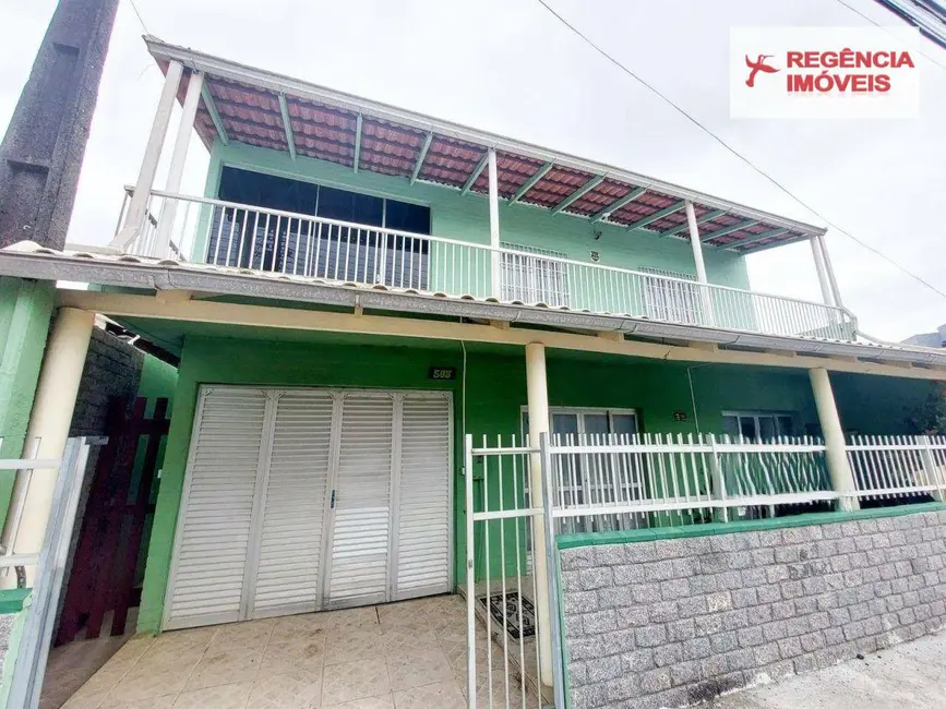 Foto 1 de Casa com 8 quartos para alugar, 210m2 em Sao Francisco Do Sul - SC