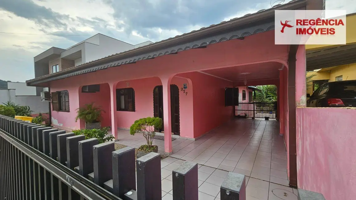 Foto 1 de Casa com 4 quartos à venda, 500m2 em Sao Francisco Do Sul - SC