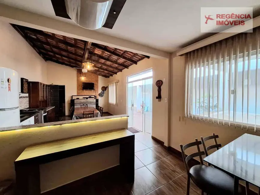 Foto 7 de Casa com 3 quartos à venda, 252m2 em Sao Francisco Do Sul - SC