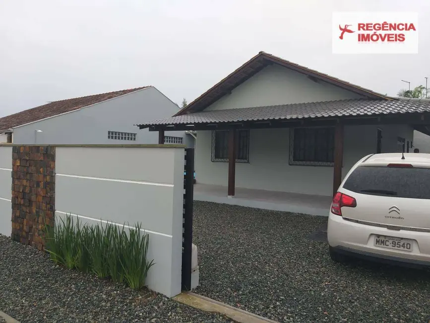 Foto 2 de Casa com 3 quartos à venda, 360m2 em Sao Francisco Do Sul - SC