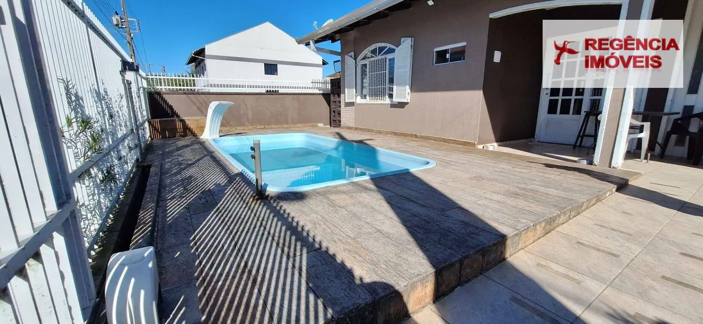 Casa com 3 quartos à venda, 300m2 em Sao Francisco Do Sul - SC - imagem 8 Foto 8 de Casa com 3 quartos à venda, 300m2 em Sao Francisco Do Sul - SC