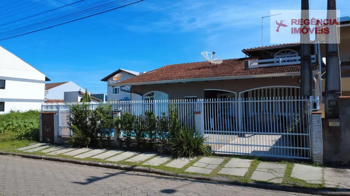 Foto 7 de Casa com 3 quartos à venda, 300m2 em Sao Francisco Do Sul - SC