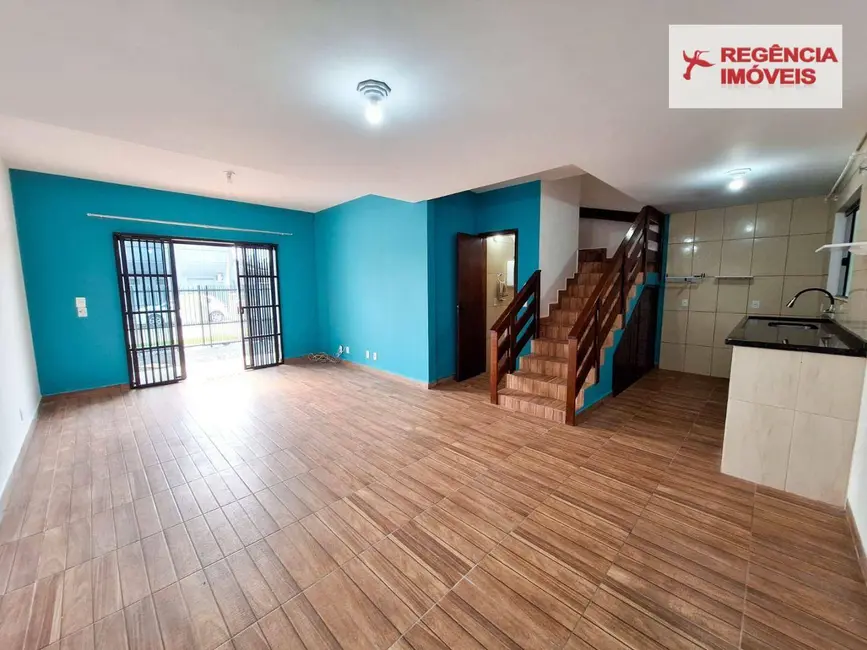 Sobrado com 3 quartos à venda, 100m2 em Sao Francisco Do Sul - SC - imagem 3 Foto 3 de Sobrado com 3 quartos à venda, 100m2 em Sao Francisco Do Sul - SC