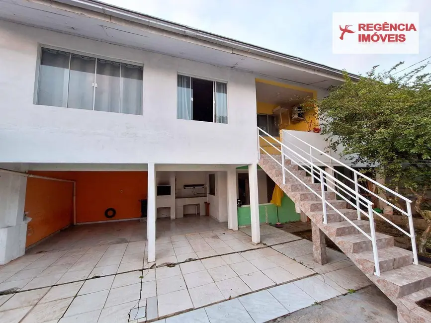 Foto 2 de Casa com 8 quartos à venda, 412m2 em Sao Francisco Do Sul - SC