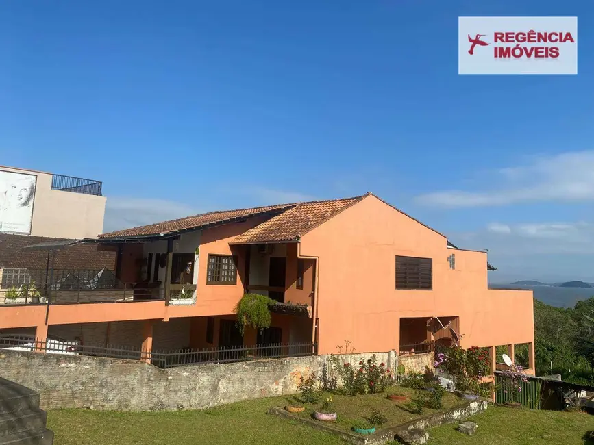 Foto 4 de Casa com 3 quartos para alugar, 230m2 em Sao Francisco Do Sul - SC