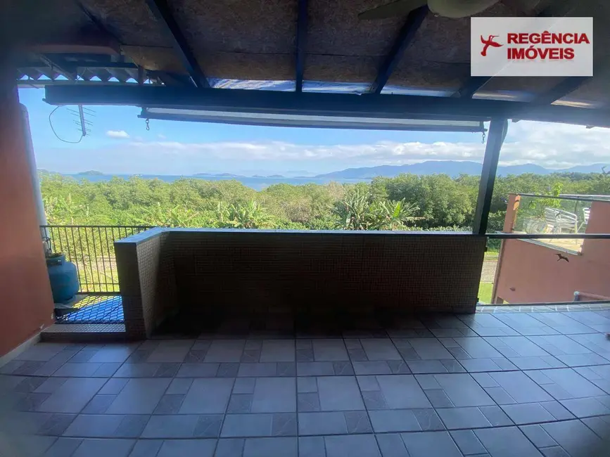 Foto 3 de Casa com 3 quartos para alugar, 230m2 em Sao Francisco Do Sul - SC