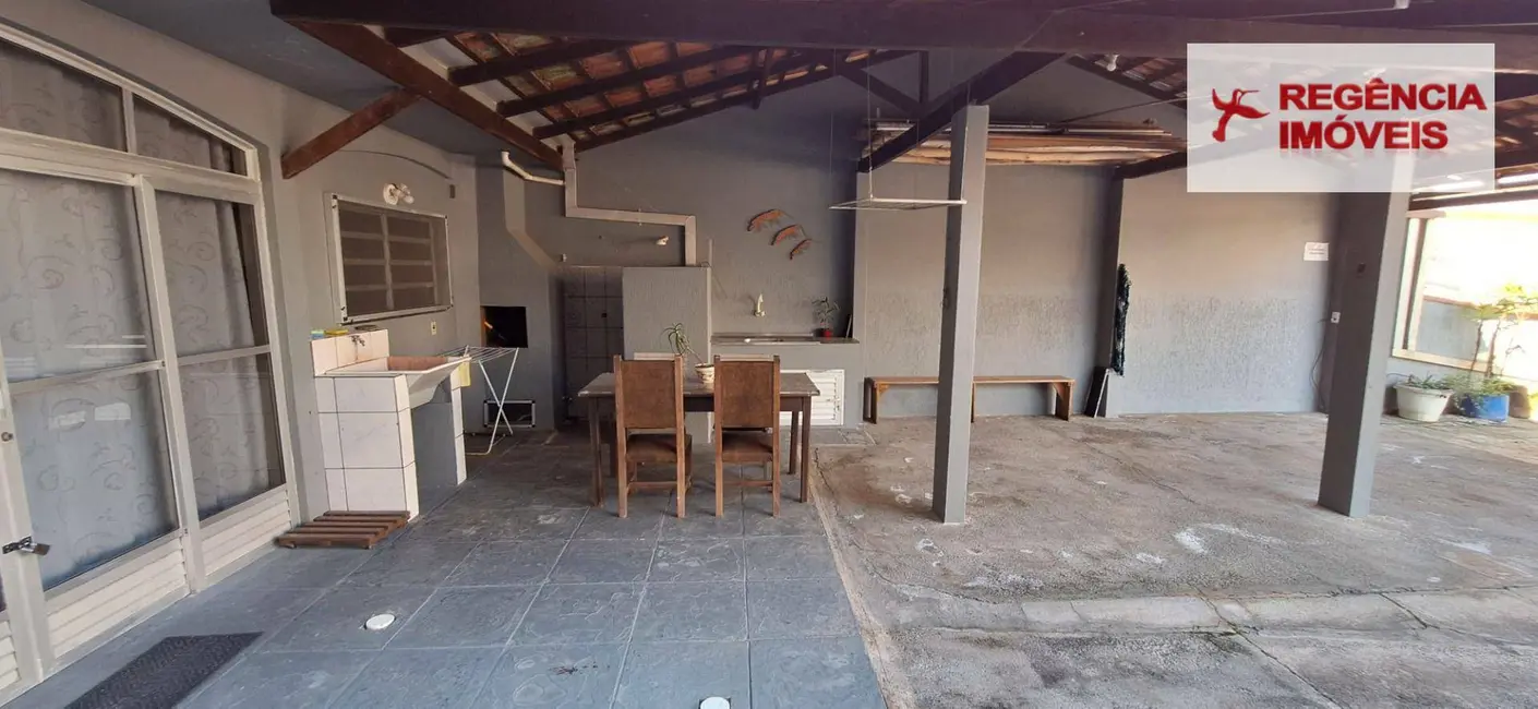 Foto 9 de Casa com 6 quartos à venda, 252m2 em Sao Francisco Do Sul - SC