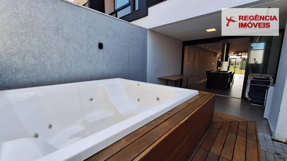 Foto 2 de Casa de Condomínio com 3 quartos à venda, 132m2 em Sao Francisco Do Sul - SC