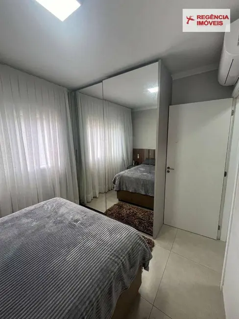 Foto 9 de Apartamento com 2 quartos à venda, 58m2 em Sao Francisco Do Sul - SC