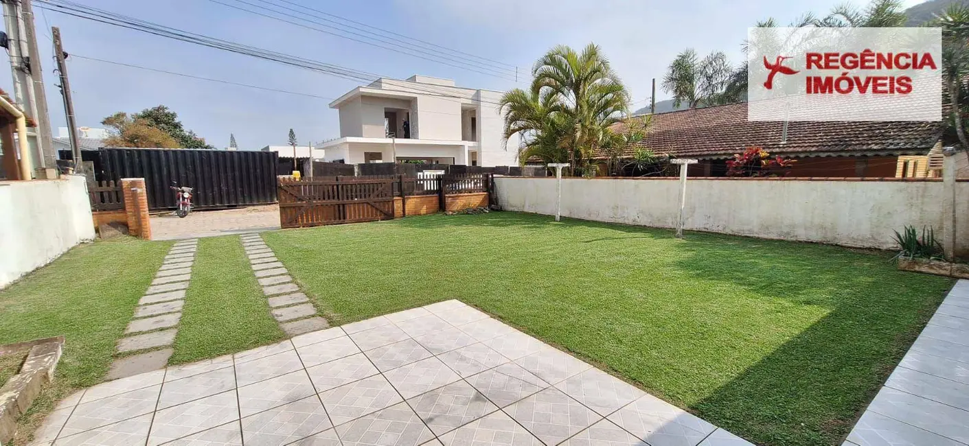 Foto 3 de Casa com 6 quartos à venda, 360m2 em Sao Francisco Do Sul - SC