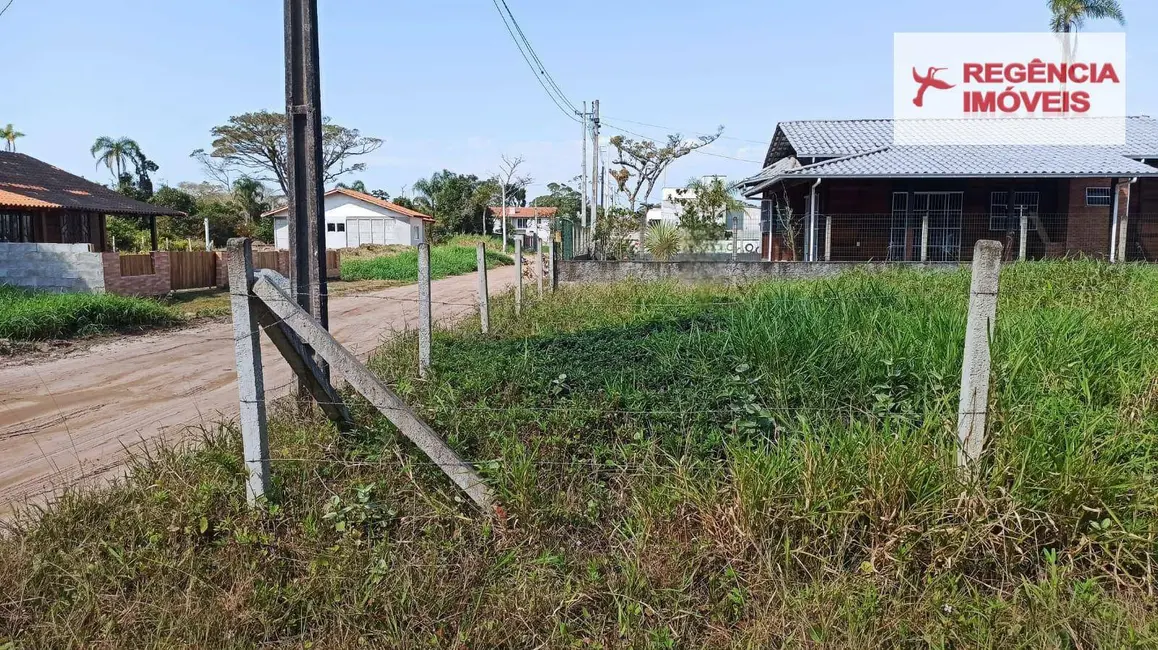 Foto 1 de Terreno / Lote à venda, 300m2 em Sao Francisco Do Sul - SC