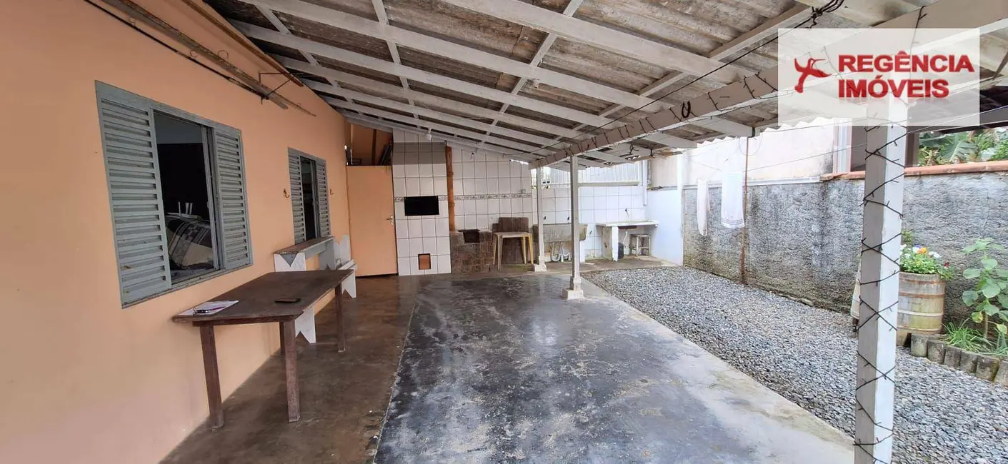 Foto 3 de Casa com 5 quartos à venda, 361m2 em Ubatuba, Sao Francisco Do Sul - SC