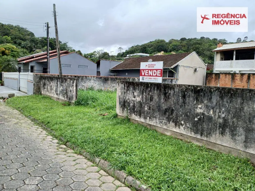 Foto 1 de Terreno / Lote à venda, 349m2 em Sao Francisco Do Sul - SC