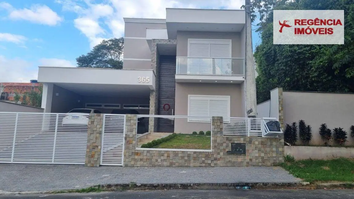 Foto 1 de Casa com 3 quartos à venda, 255m2 em Araquari - SC