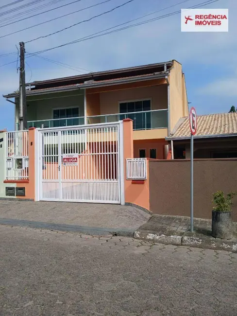 Foto 4 de Casa com 2 quartos para alugar, 160m2 em Sao Francisco Do Sul - SC