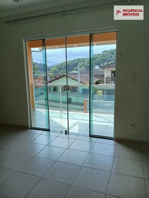 Foto 6 de Casa com 2 quartos para alugar, 160m2 em Sao Francisco Do Sul - SC
