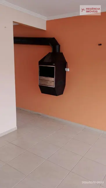 Foto 2 de Casa com 2 quartos para alugar, 160m2 em Sao Francisco Do Sul - SC