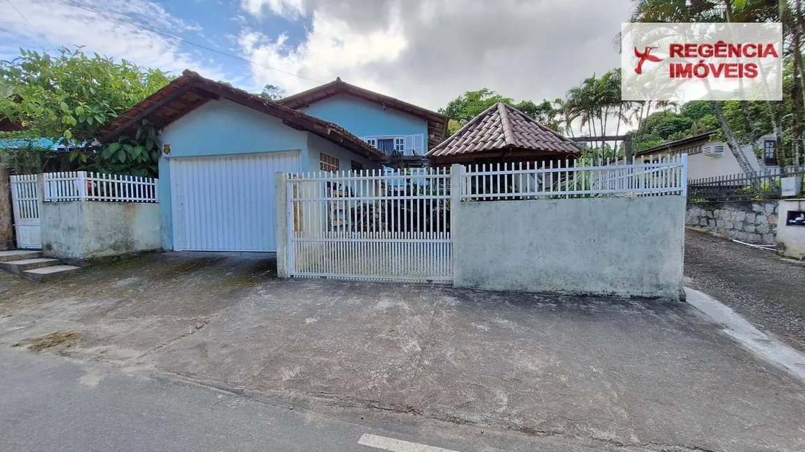 Foto 1 de Casa com 2 quartos à venda, 325m2 em Sao Francisco Do Sul - SC